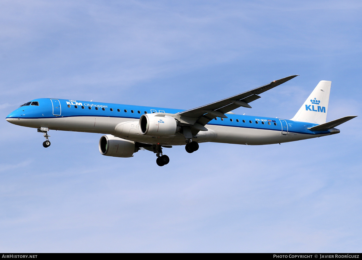 Aircraft Photo of PH-NXP | Embraer 195-E2 (ERJ-190-400) | KLM Cityhopper | AirHistory.net #747310