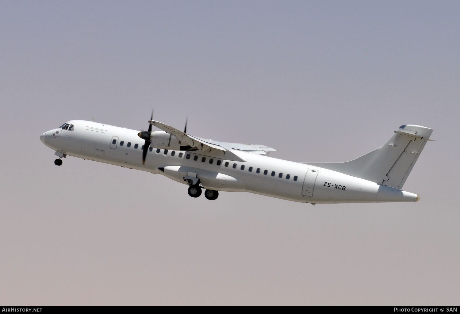 Aircraft Photo of ZS-XCB | ATR ATR-72-212 | AirHistory.net #747490