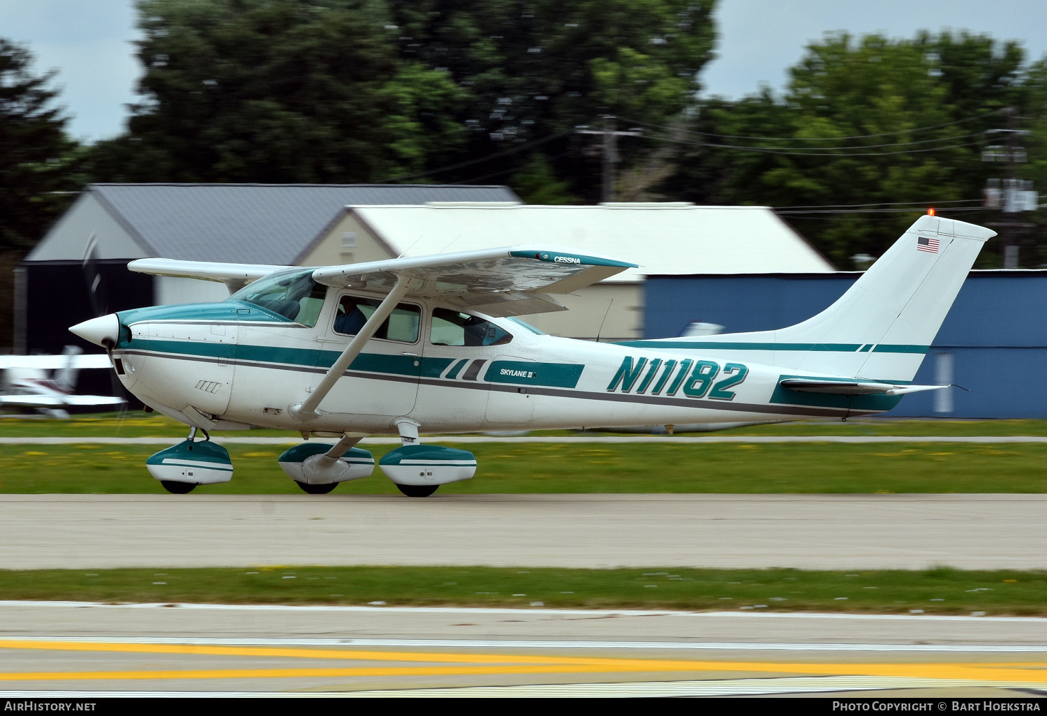 Aircraft Photo of N11182 | Cessna 182Q Skylane II | AirHistory.net #747536