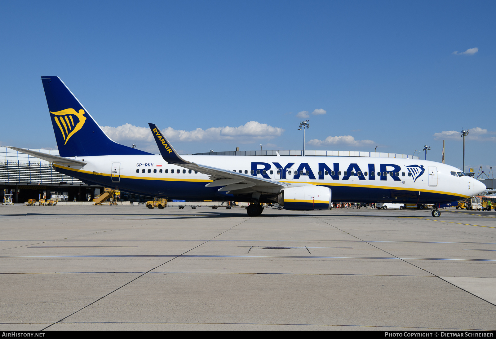 Aircraft Photo of SP-RKH | Boeing 737-8AS | Ryanair | AirHistory.net #747571