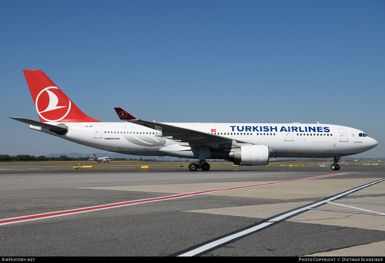 Aircraft Photo of TC-JIP | Airbus A330-223 | Turkish Airlines | AirHistory.net #747874
