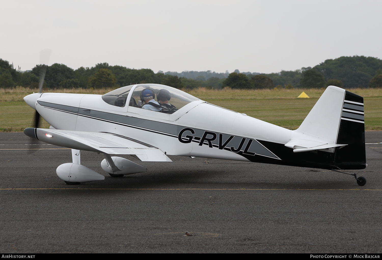 Aircraft Photo of G-RVJL | Van's RV-6 | AirHistory.net #747877