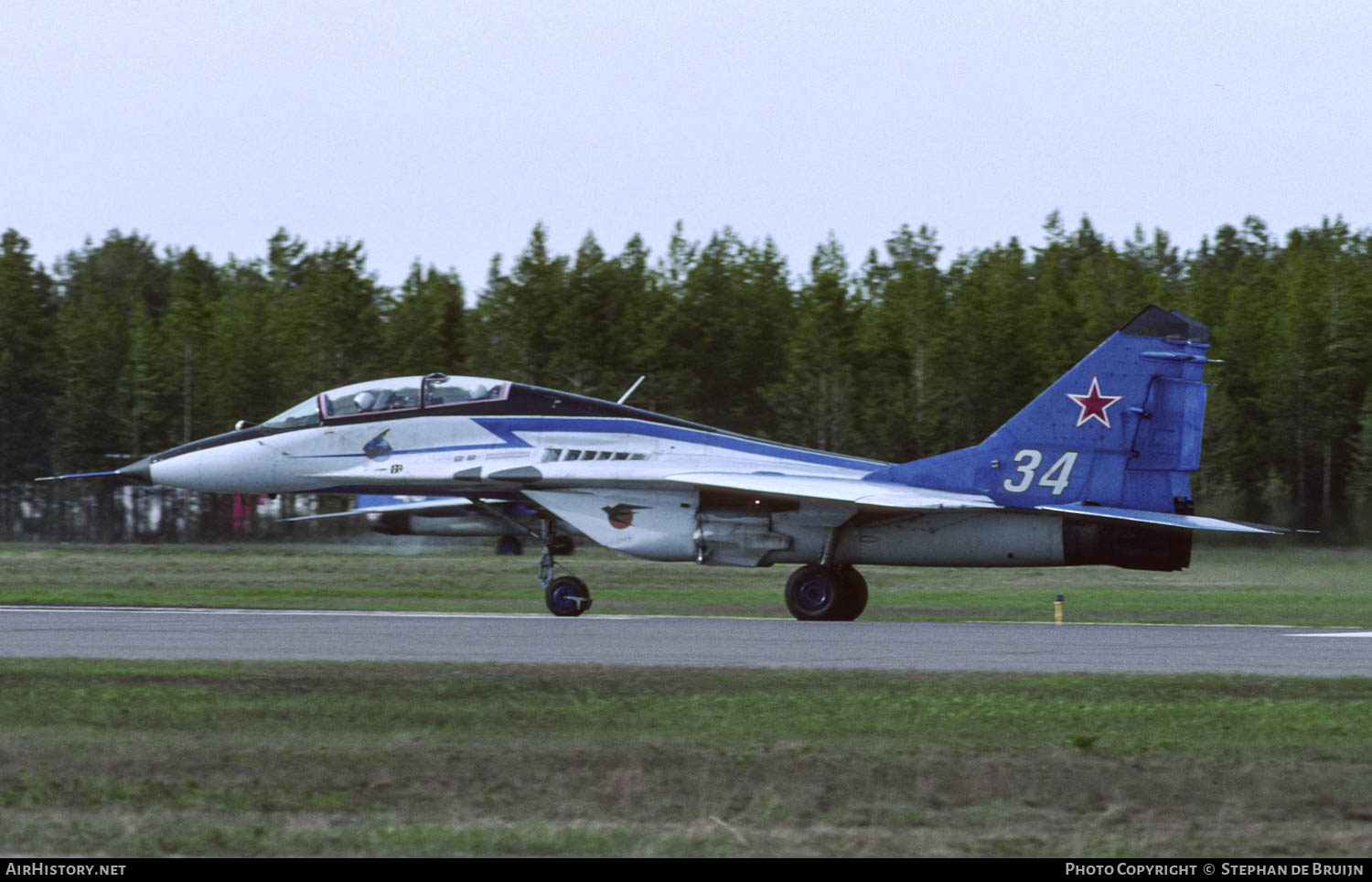 Aircraft Photo of 34 | Mikoyan-Gurevich MiG-29UB | Russia - Air Force | AirHistory.net #747923