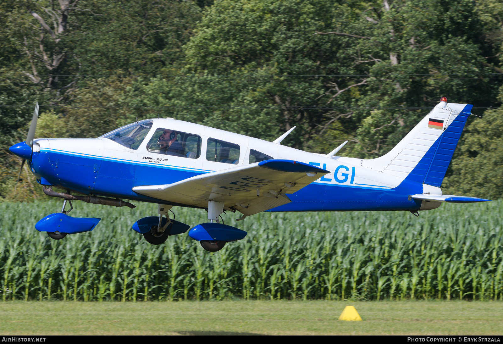 Aircraft Photo of D-ELGI | Piper PA-28-151(160) Cherokee Warrior | AirHistory.net #748026