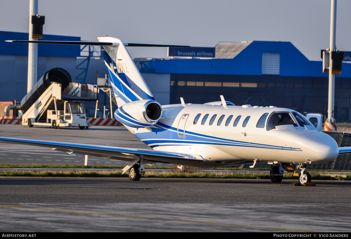 Aircraft Photo of M-MIKE | Cessna 525B CitationJet CJ3 | AirHistory.net #748031