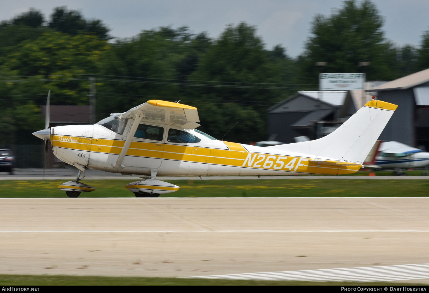 Aircraft Photo of N2654F | Cessna 182J | AirHistory.net #748044
