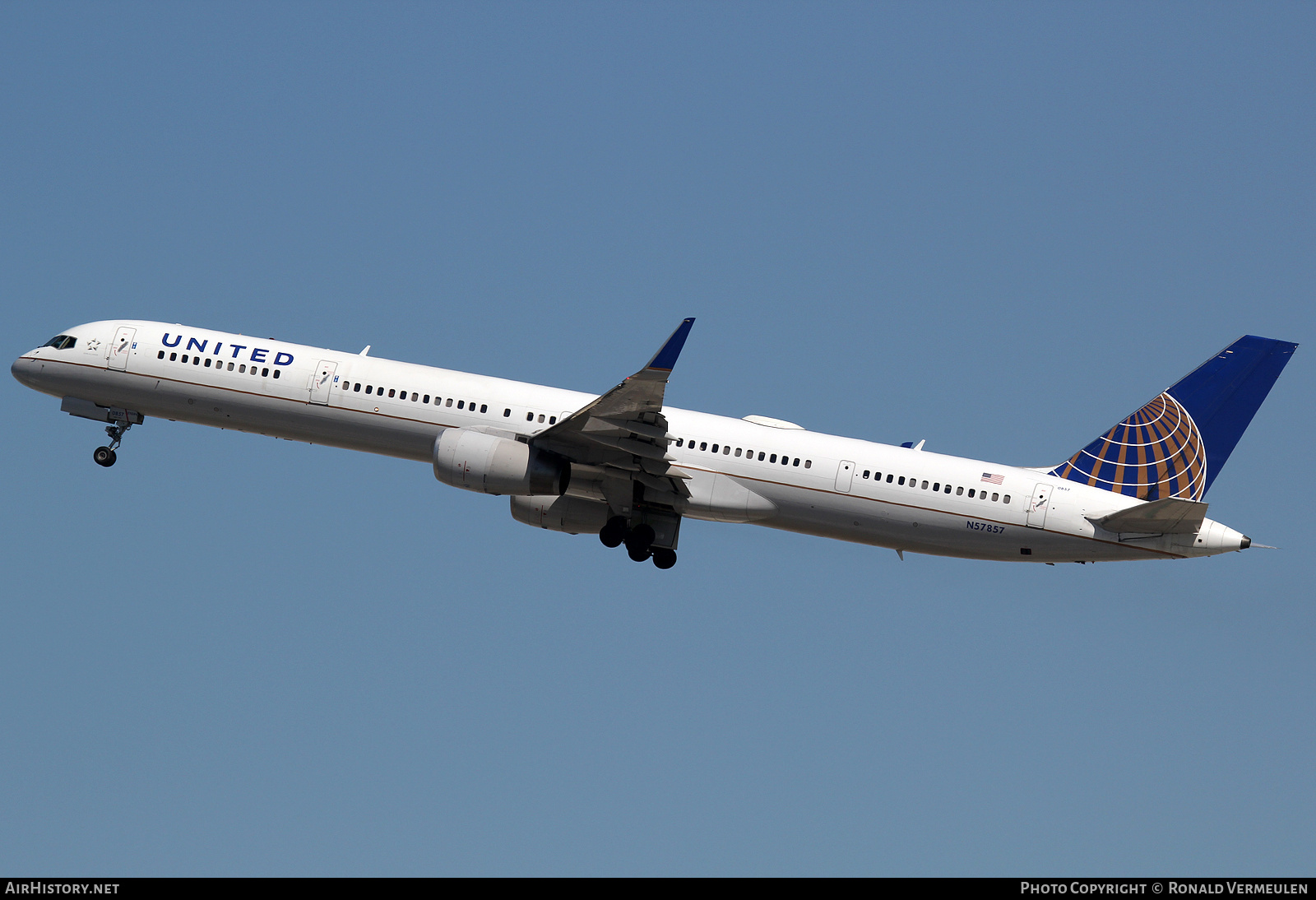 Aircraft Photo of N57857 | Boeing 757-324 | United Airlines | AirHistory.net #748069