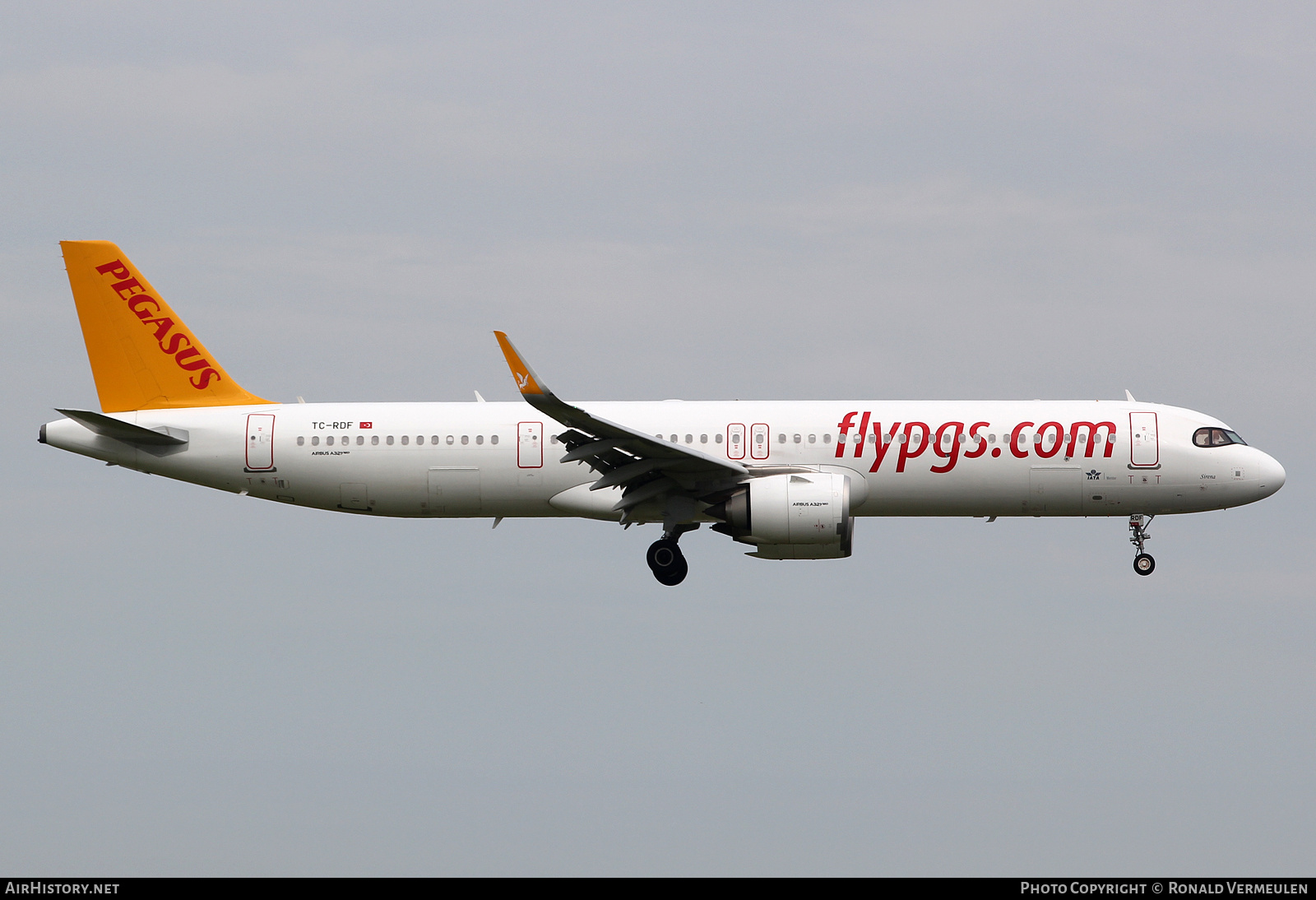 Aircraft Photo of TC-RDF | Airbus A321-251NX | Pegasus Airlines | AirHistory.net #748076