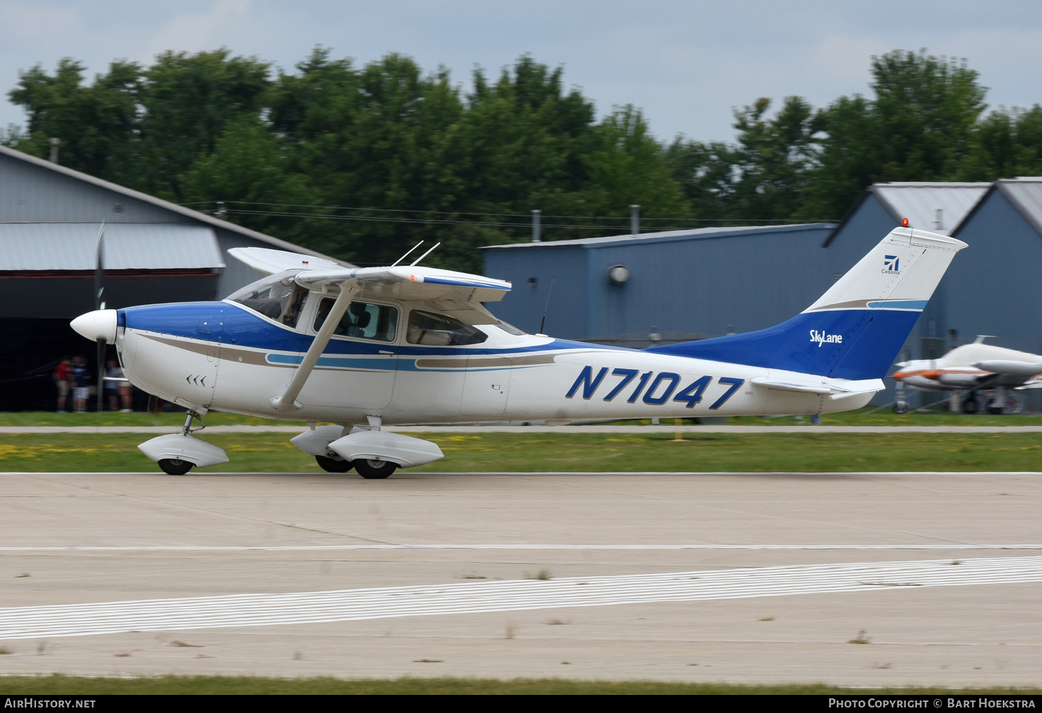 Aircraft Photo of N71047 | Cessna 182M Skylane | AirHistory.net #748135