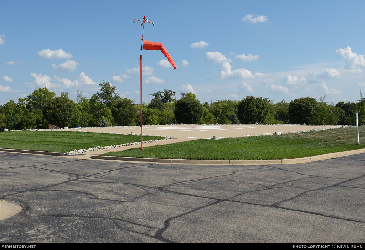 Airport photo of Middletown - Atrium Medical Center Heliport (01OH) in Ohio, United States | AirHistory.net #748183