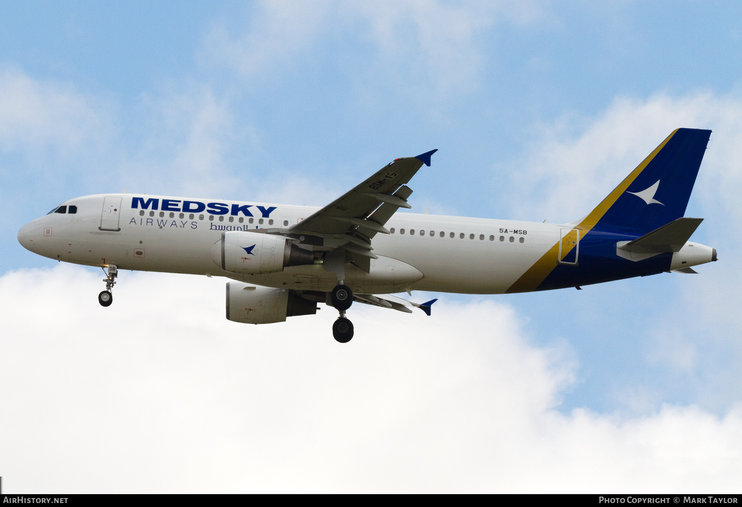 Aircraft Photo of 5A-MSB | Airbus A320-214 | MedSky Airways | AirHistory.net #748318
