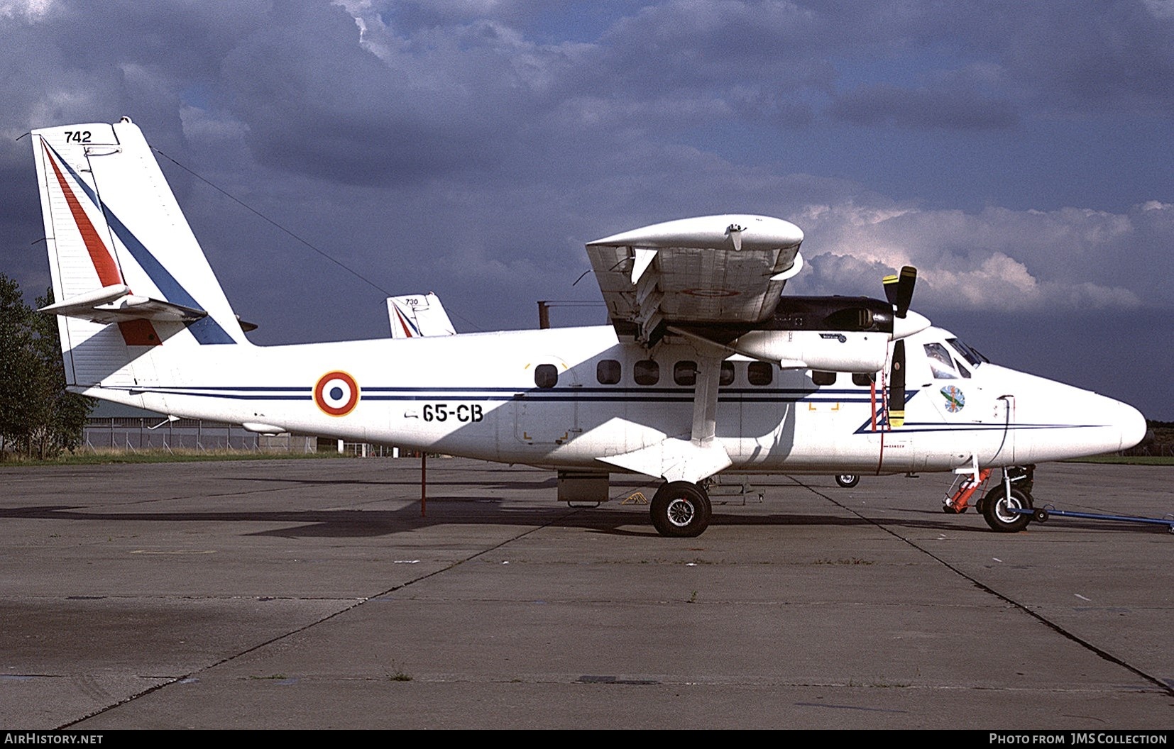 Aircraft Photo of 742 | De Havilland Canada DHC-6-300 Twin Otter | France - Air Force | AirHistory.net #748382