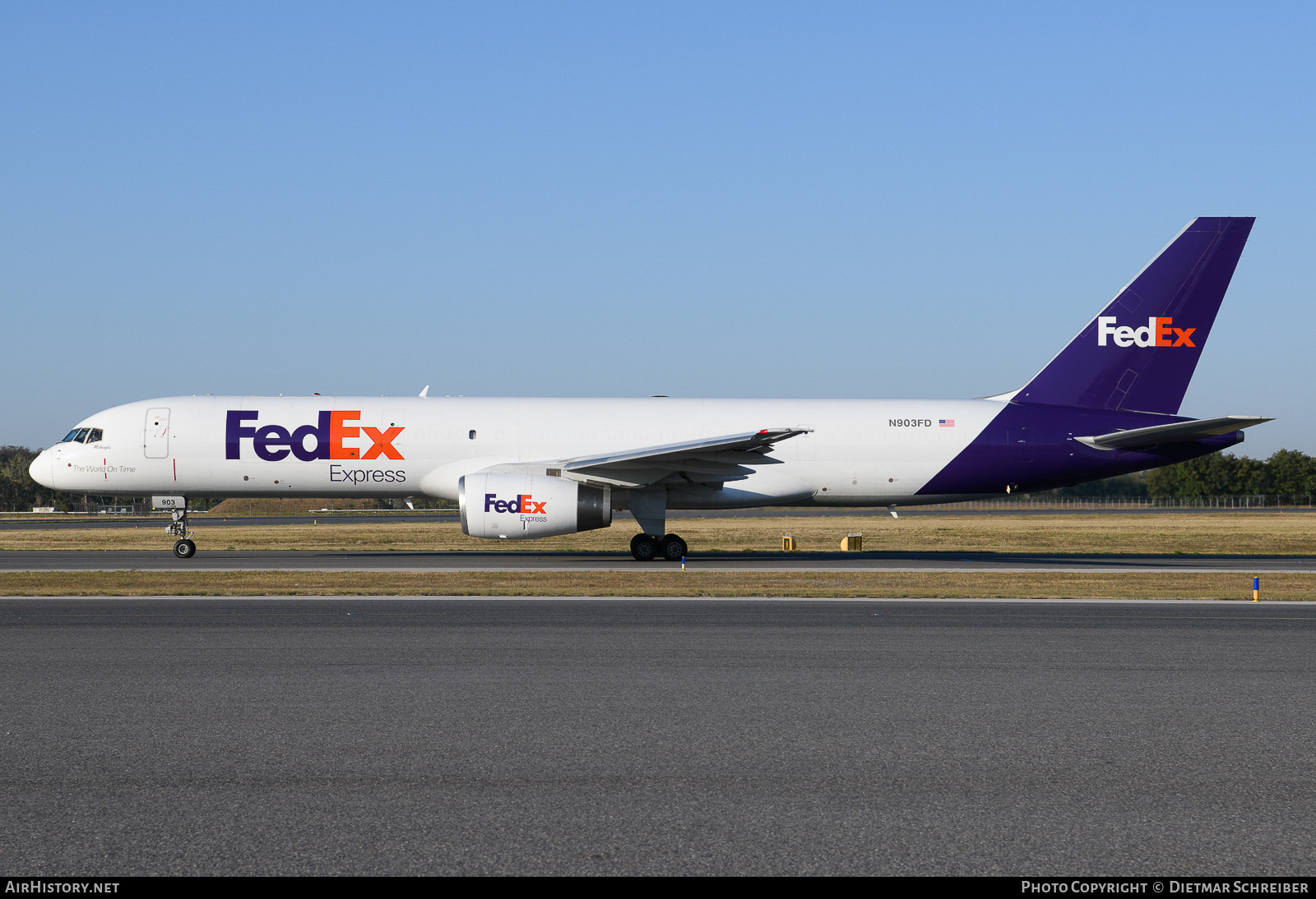 Aircraft Photo of N903FD | Boeing 757-2B7(SF) | FedEx Express - Federal Express | AirHistory.net #748496