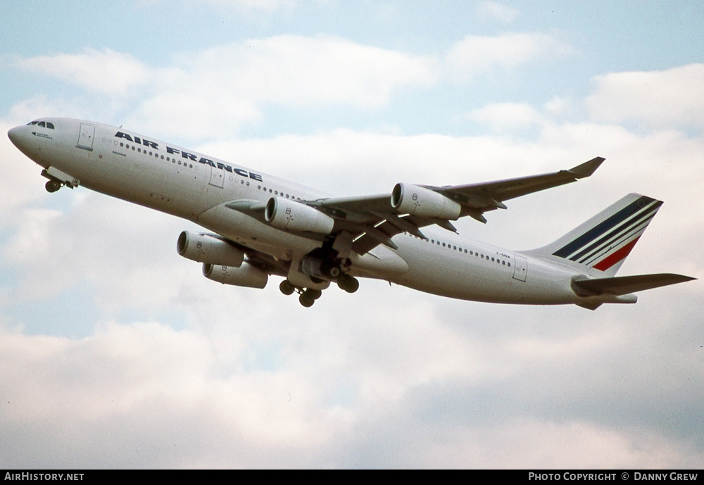 Aircraft Photo of F-GNIA | Airbus A340-211 | Air France | AirHistory.net #748504