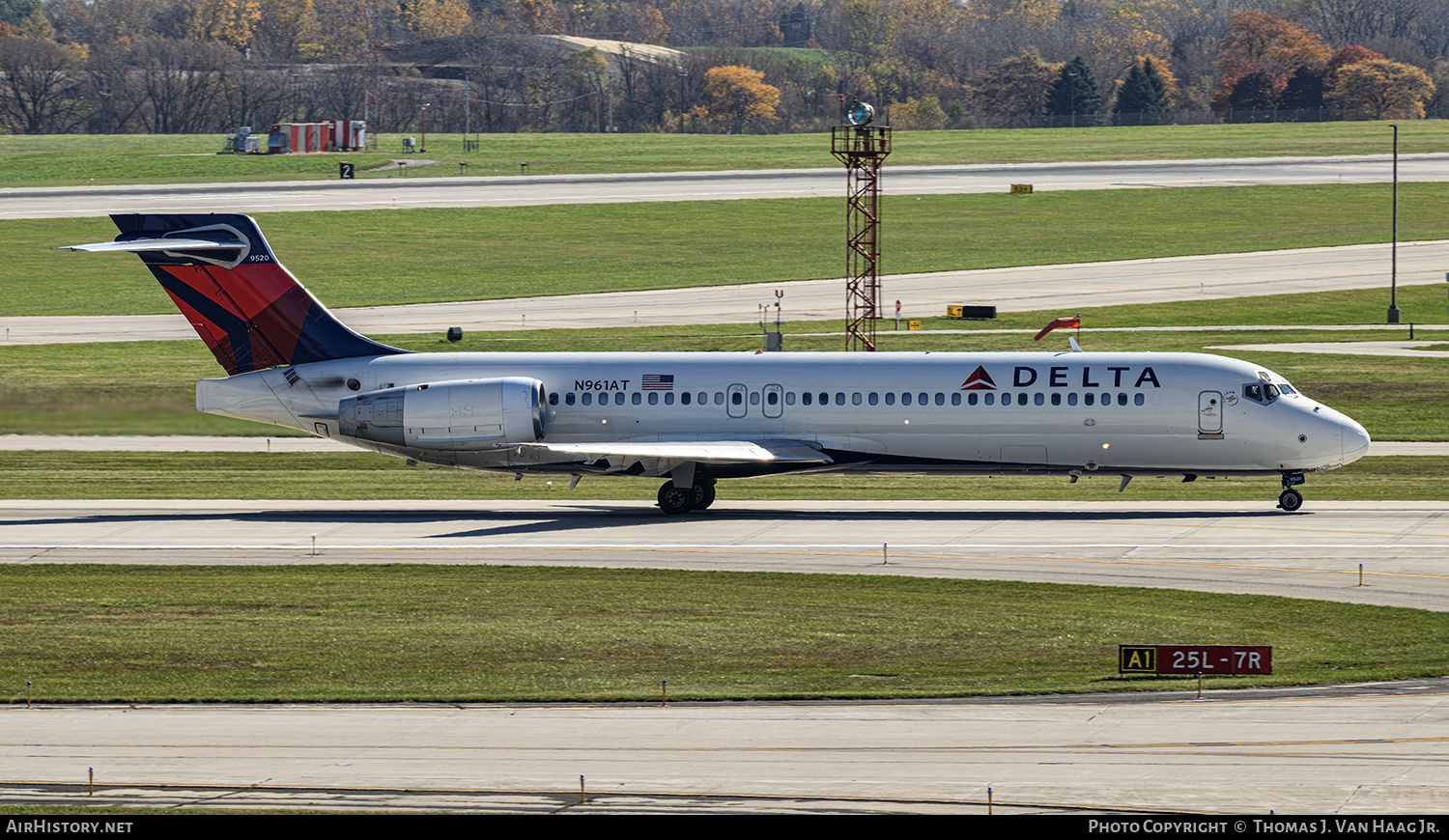 Aircraft Photo of N961AT | Boeing 717-2BD | Delta Air Lines | AirHistory.net #748558