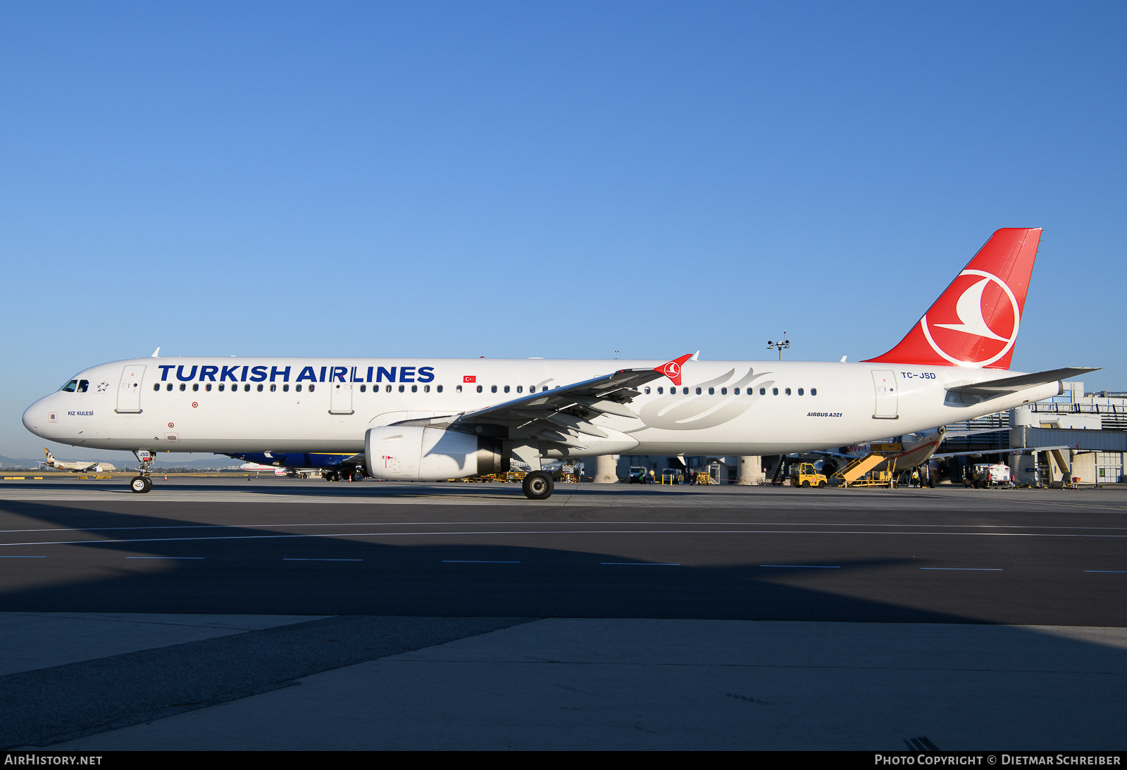 Aircraft Photo of TC-JSD | Airbus A321-231 | Turkish Airlines | AirHistory.net #748564