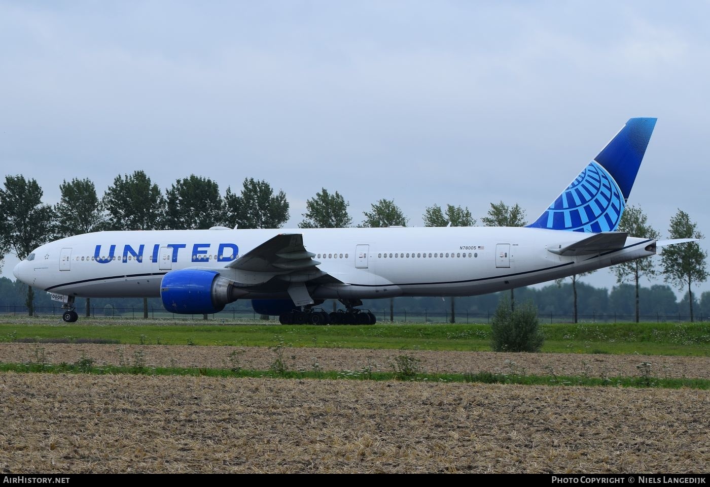 Aircraft Photo of N78005 | Boeing 777-224/ER | United Airlines | AirHistory.net #748726