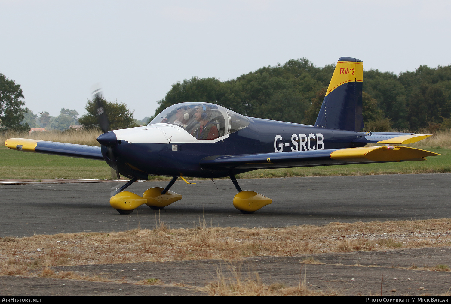 Aircraft Photo of G-SRCB | Van's RV-12 | AirHistory.net #748754