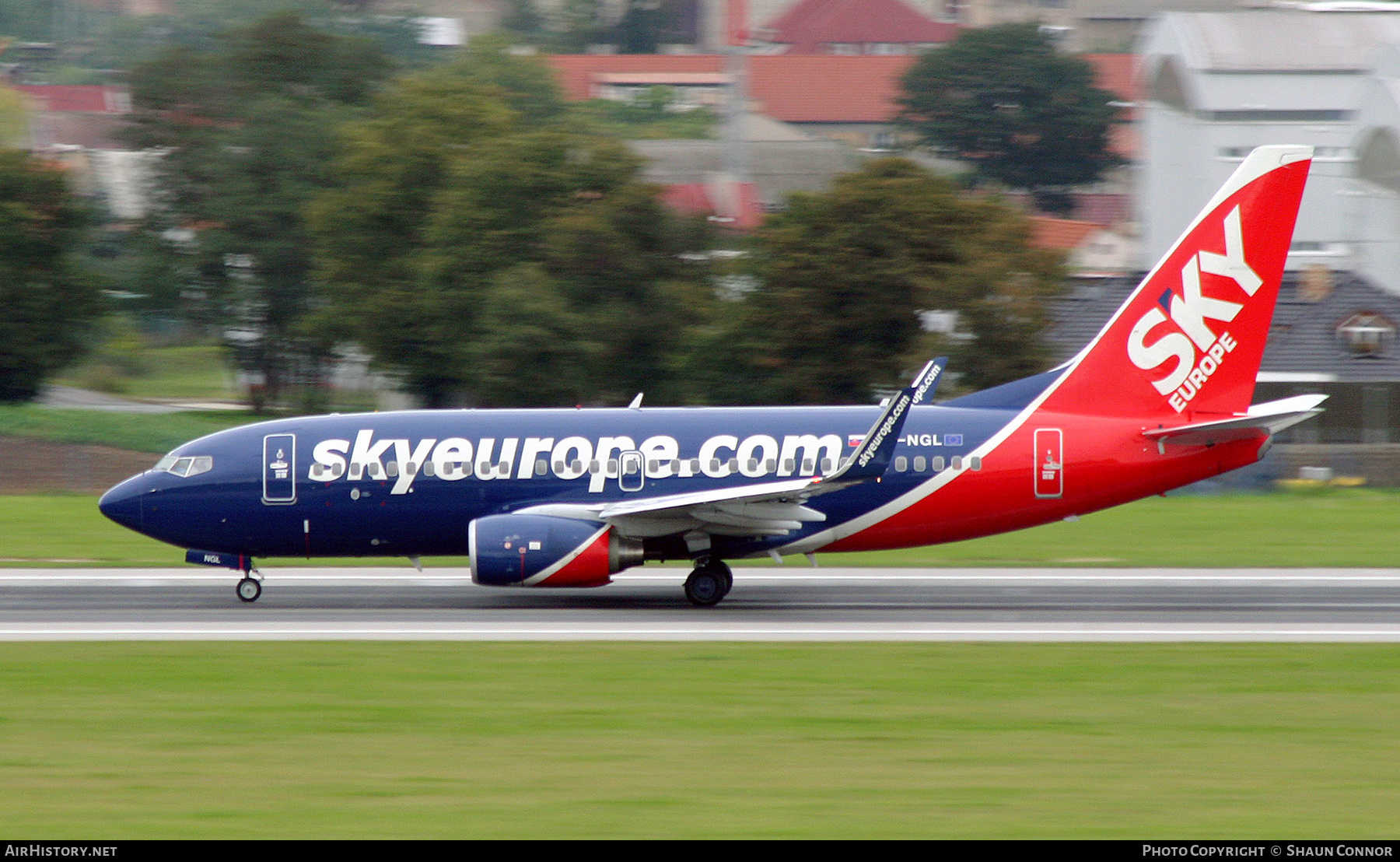 Aircraft Photo of OM-NGL | Boeing 737-76N | SkyEurope Airlines | AirHistory.net #748782