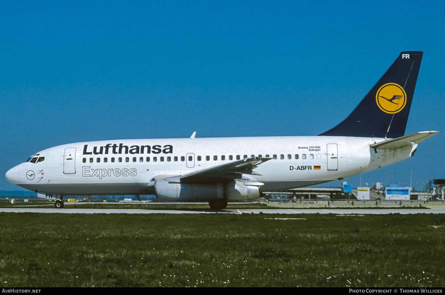 Aircraft Photo of D-ABFR | Boeing 737-230/Adv | Lufthansa Express | AirHistory.net #748825