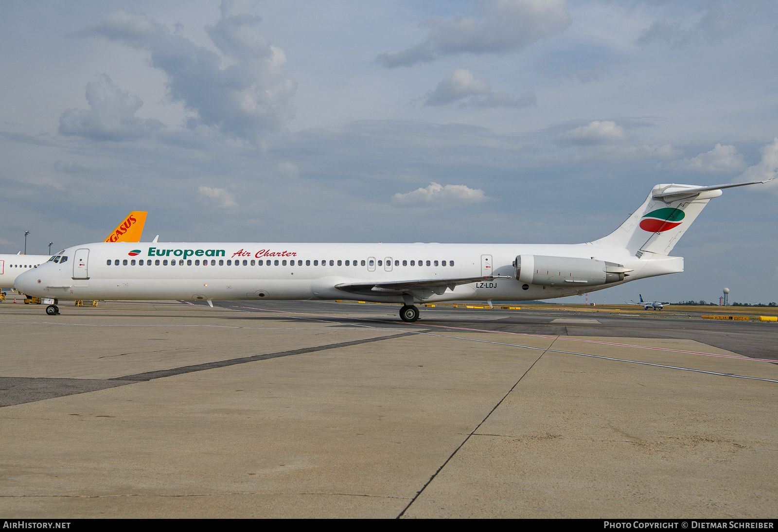 Aircraft Photo of LZ-LDJ | McDonnell Douglas MD-82 (DC-9-82) | European Air Charter | AirHistory.net #748907