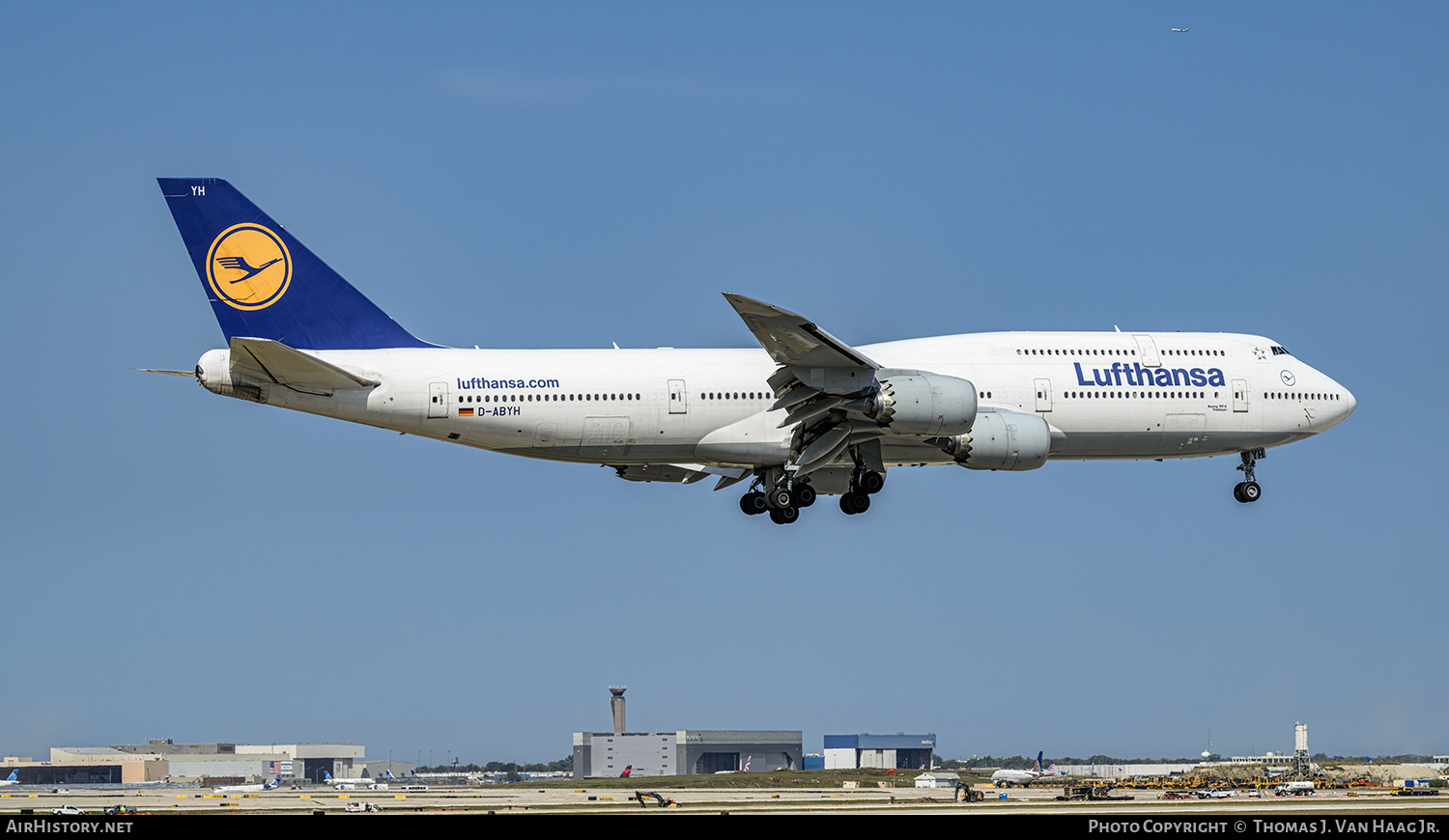 Aircraft Photo of D-ABYH | Boeing 747-830 | Lufthansa | AirHistory.net #748930