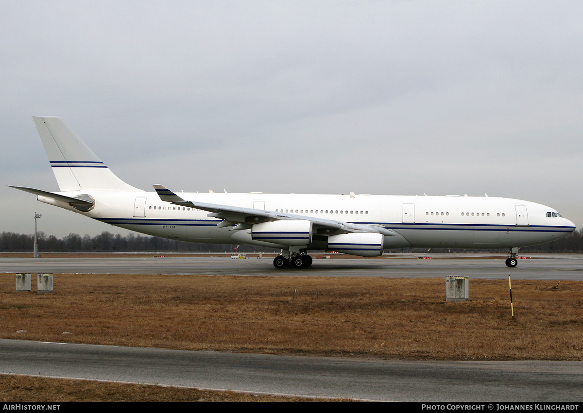 Aircraft Photo of HZ-124 | Airbus A340-211 | Saudi Arabian Government | AirHistory.net #748965