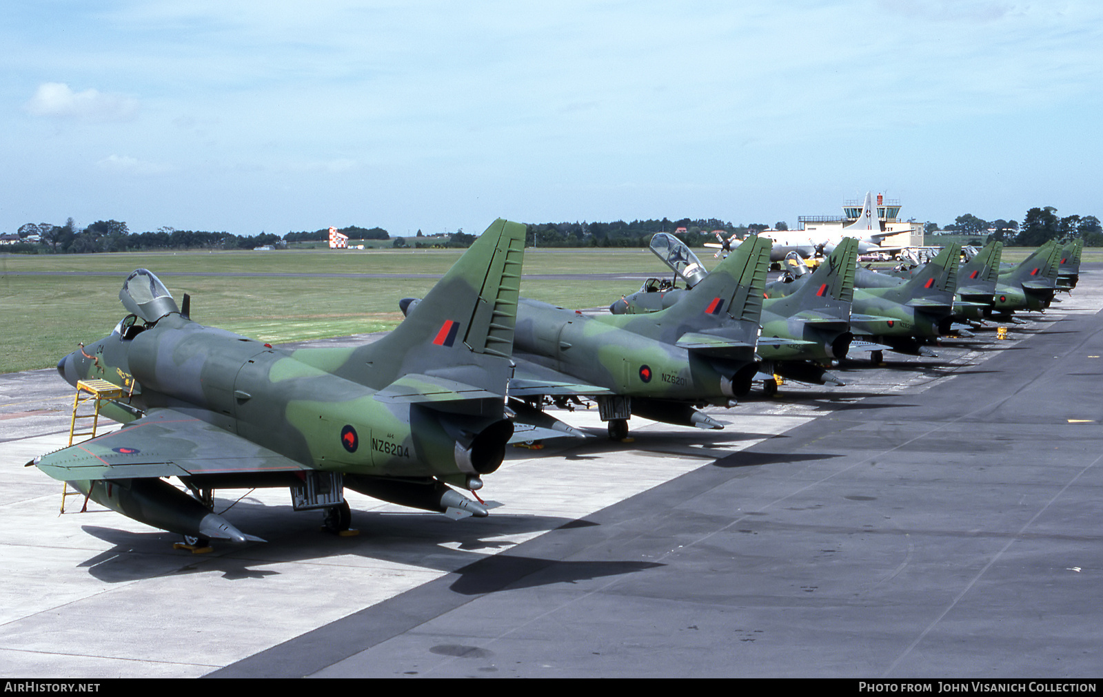 Aircraft Photo of NZ6204 | Douglas A-4K Skyhawk | New Zealand - Air Force | AirHistory.net #748996