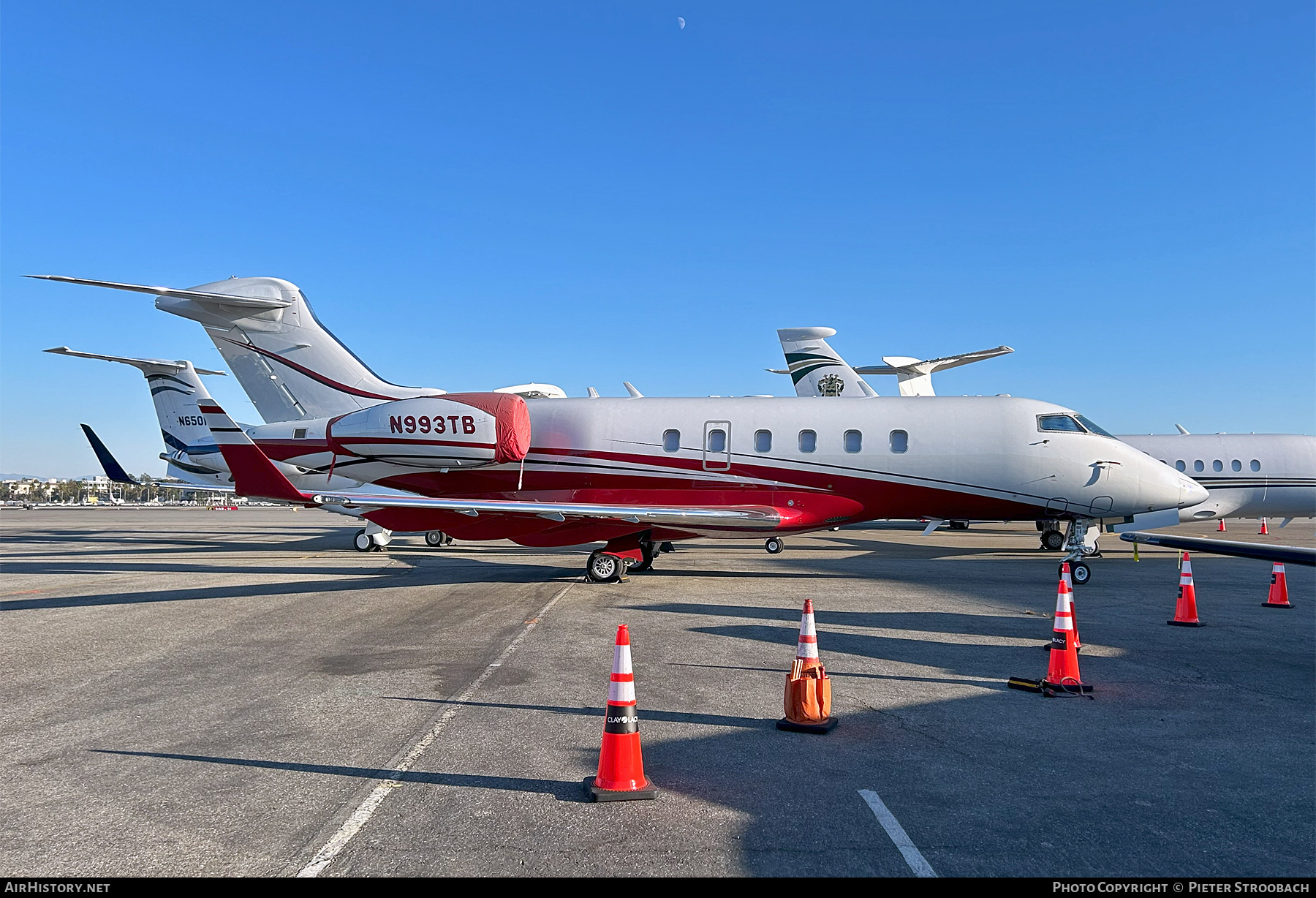 Aircraft Photo of N993TB | Bombardier Challenger 300 (BD-100-1A10) | AirHistory.net #749018