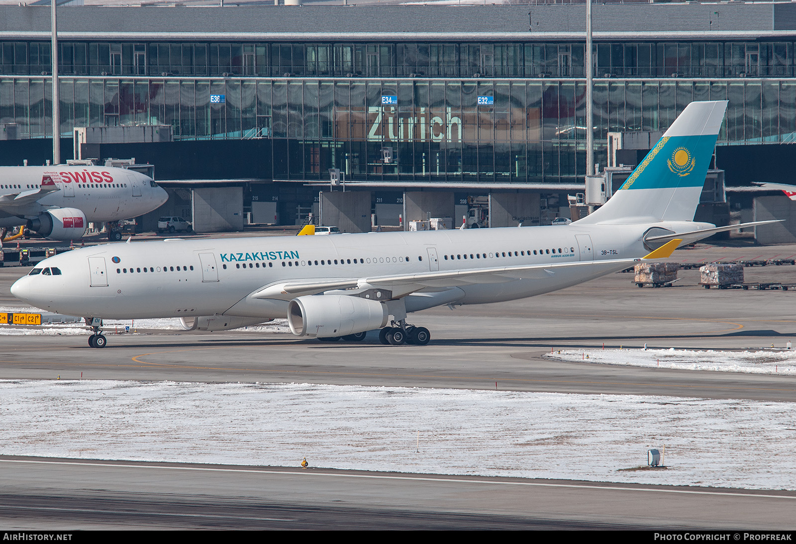 Aircraft Photo of 3B-TSL | Airbus A330-243 | Kazakhstan Government | AirHistory.net #749088