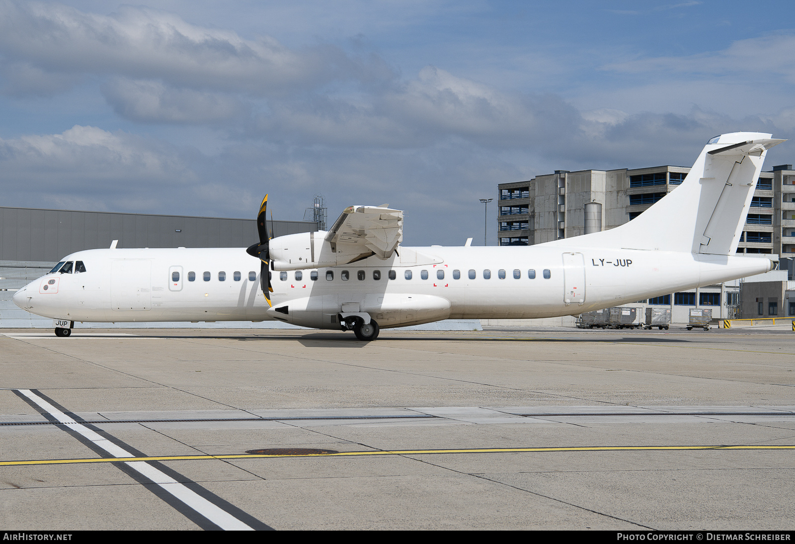 Aircraft Photo of LY-JUP | ATR ATR-72-500 (ATR-72-212A) | AirHistory.net #749208