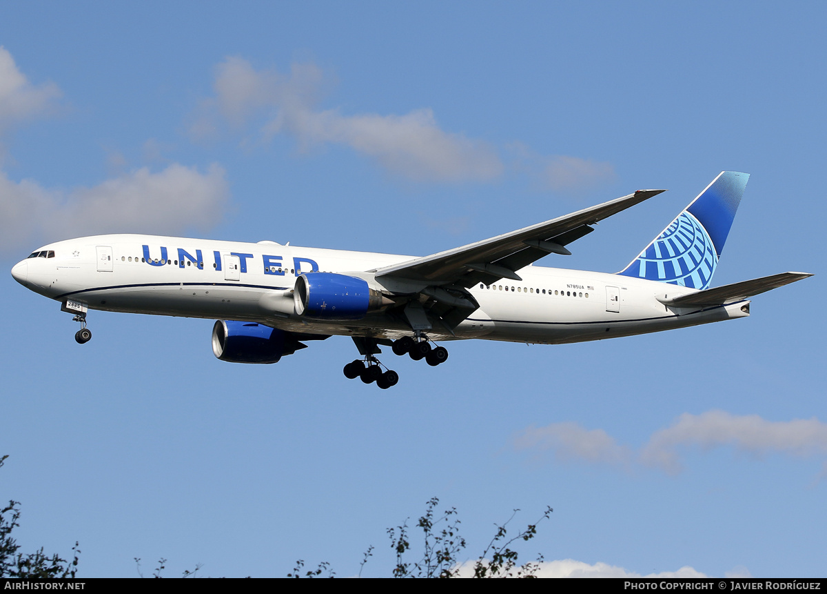 Aircraft Photo of N785UA | Boeing 777-222/ER | United Airlines | AirHistory.net #749249