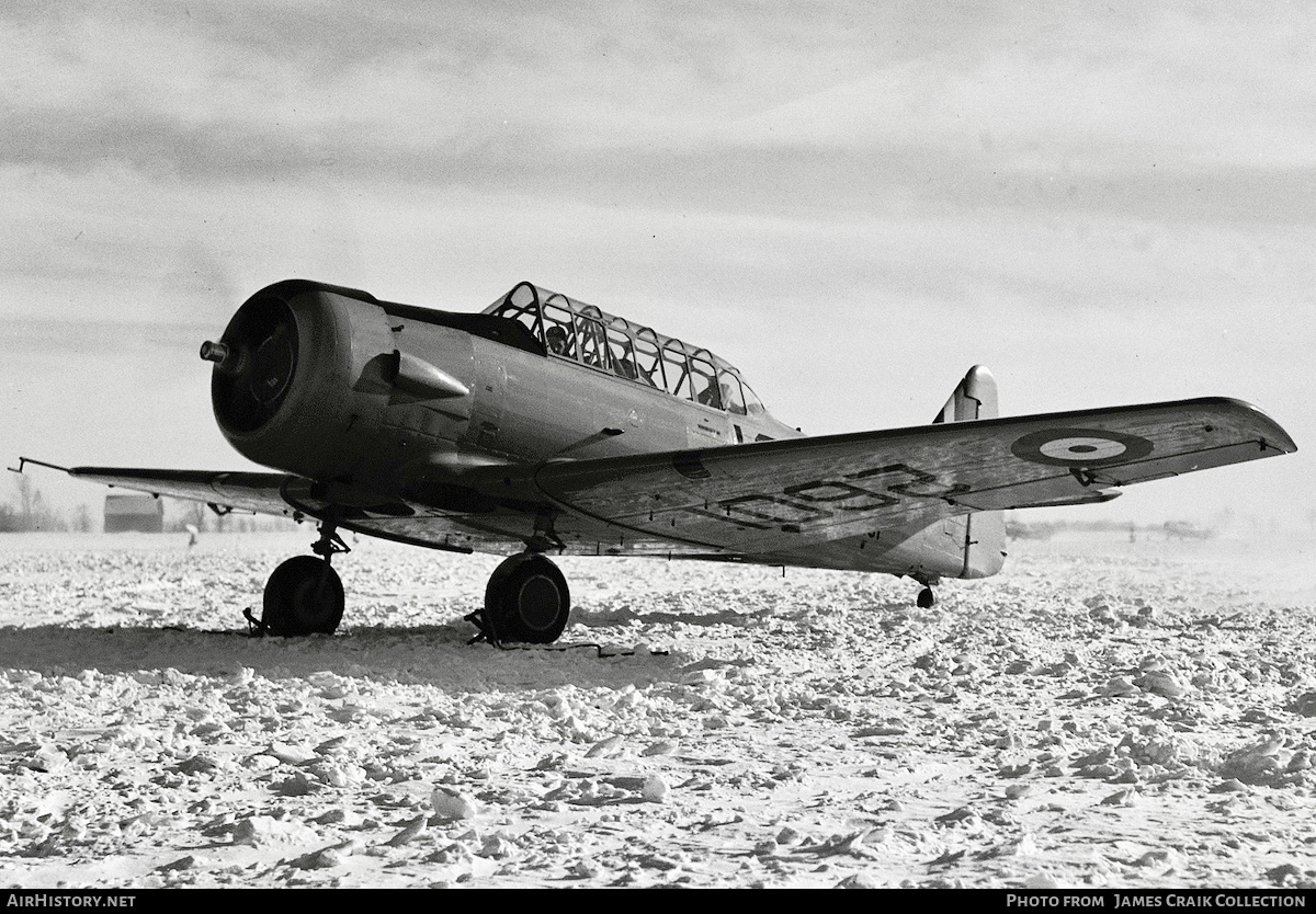 Aircraft Photo of 2601 | North American AT-16 Harvard II | Canada - Air Force | AirHistory.net #749287