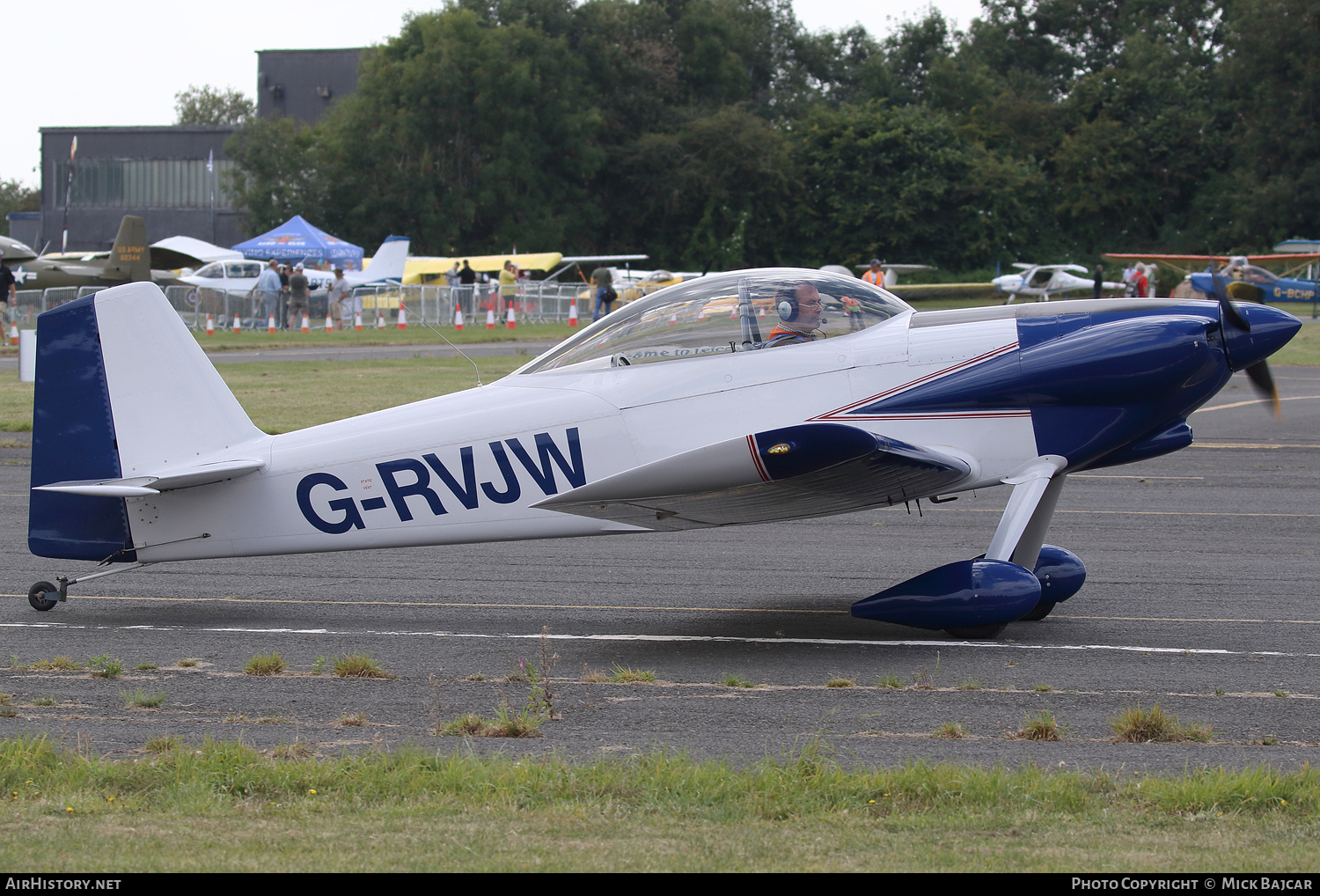 Aircraft Photo of G-RVJW | Van's RV-4 | AirHistory.net #749308