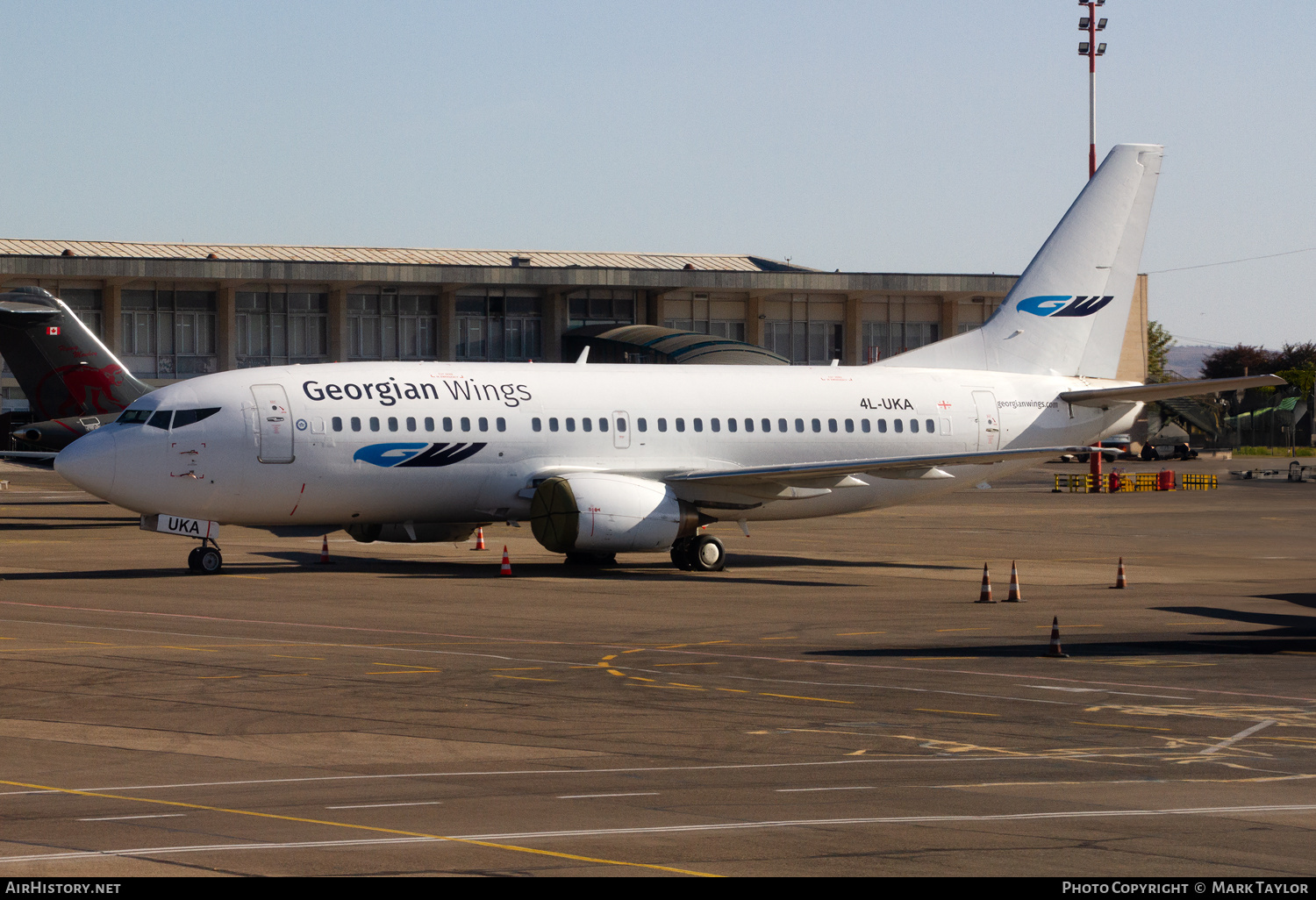 Aircraft Photo of 4L-UKA | Boeing 737-3U3 | Georgian Wings | AirHistory.net #749379