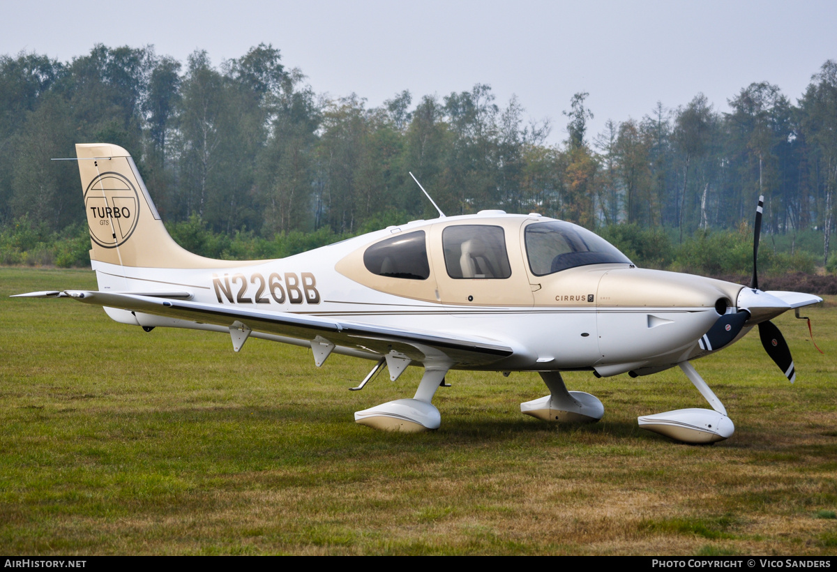 Aircraft Photo of N226BB | Cirrus SR-22 G3-GTS Turbo | AirHistory.net #749423