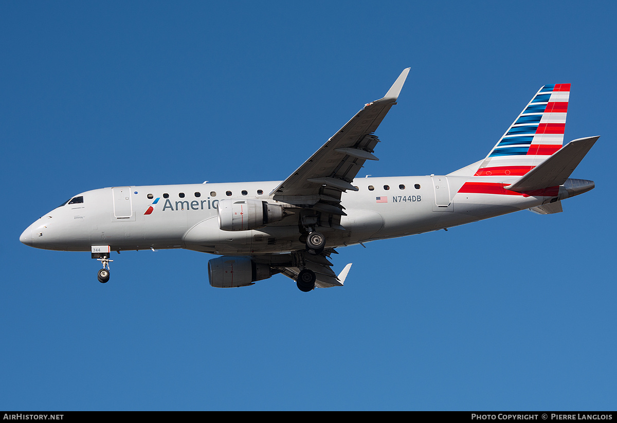 Aircraft Photo of N744DB | Embraer 170SU (ERJ-170-100SU) | American Eagle | AirHistory.net #749552