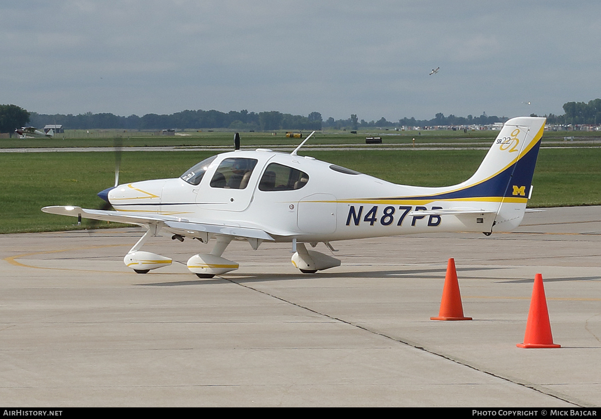 Aircraft Photo of N487PB | Cirrus SR-22 G2 | AirHistory.net #749557