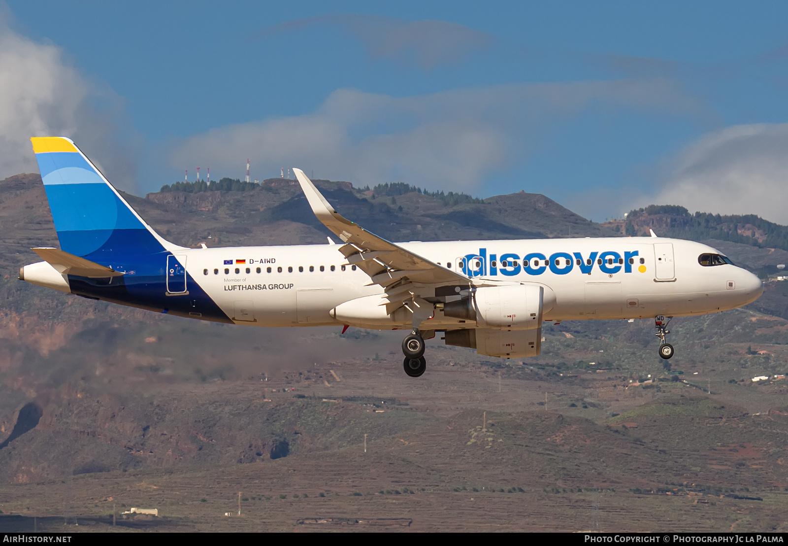 Aircraft Photo of D-AIWD | Airbus A320-214 | Discover Airlines | AirHistory.net #749584