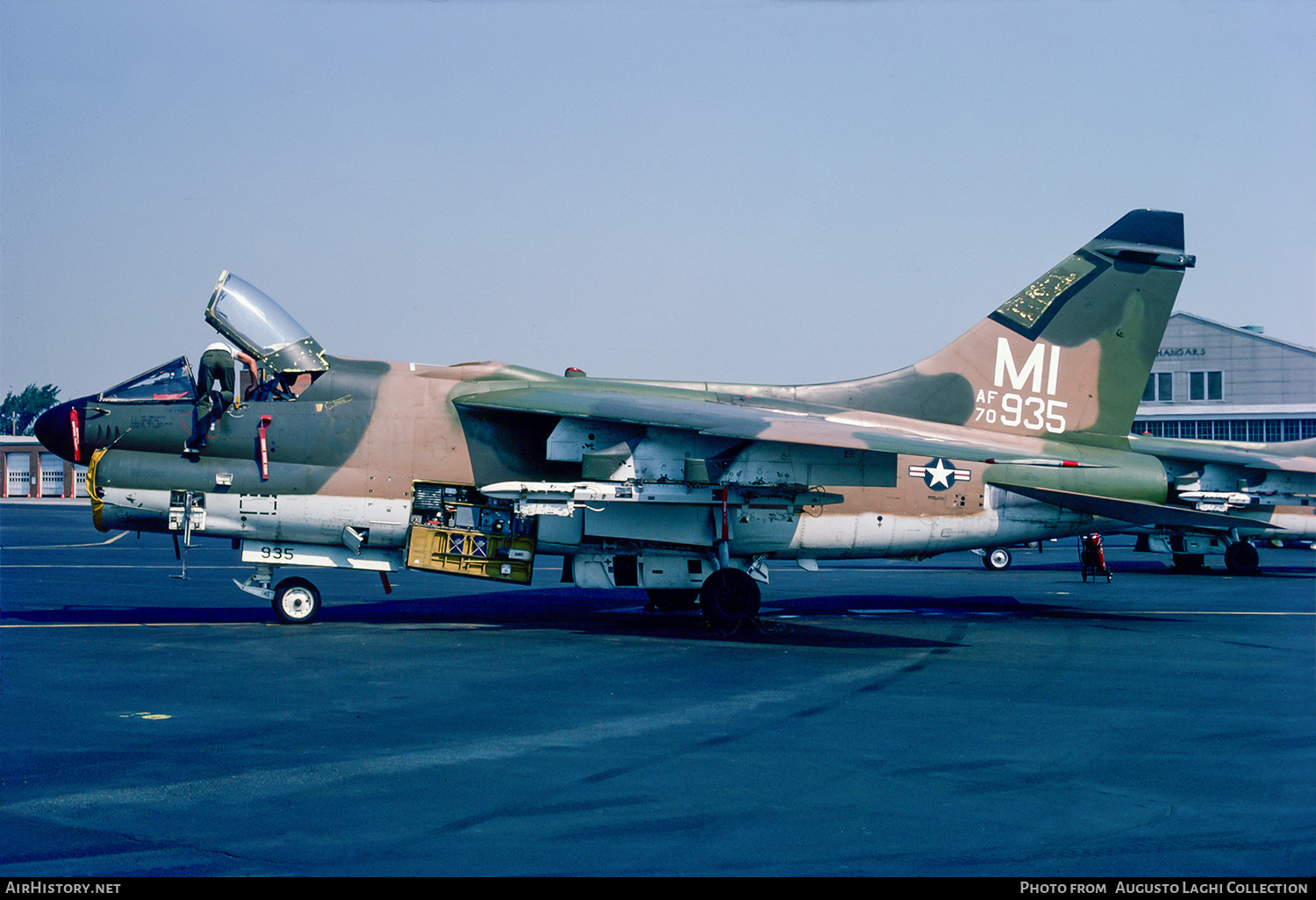 Aircraft Photo of 70-0935 / AF70-935 | LTV A-7D Corsair II | USA - Air Force | AirHistory.net #749635