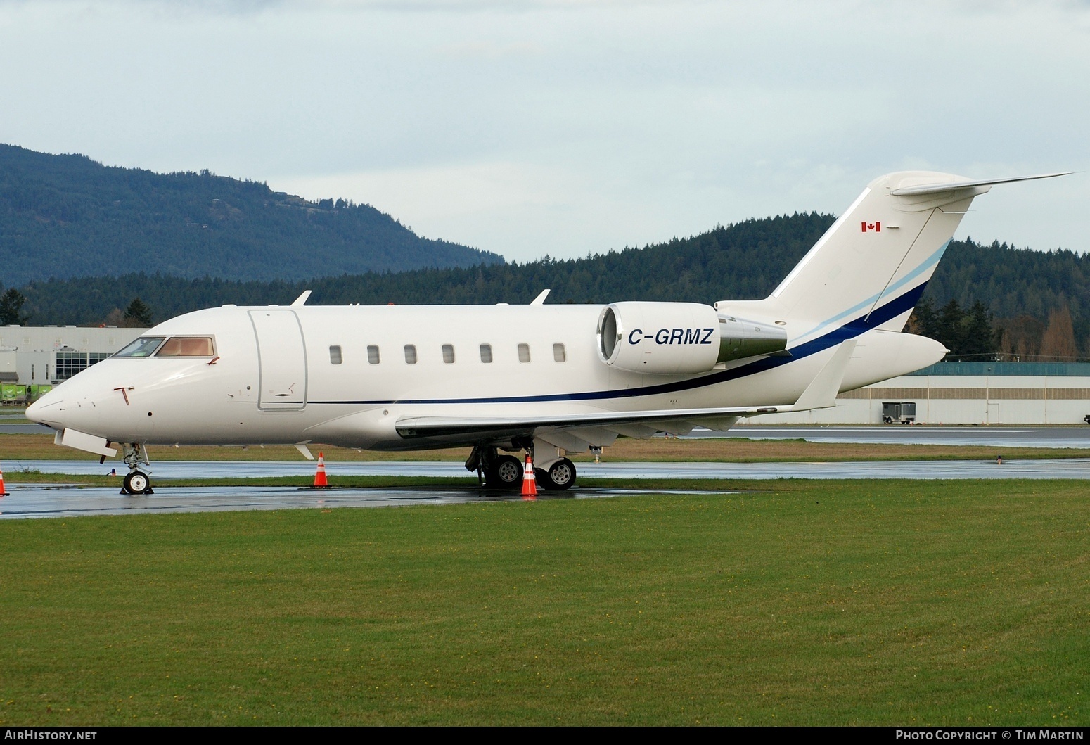 Aircraft Photo of C-GRMZ | Bombardier Challenger 605 (CL-600-2B16) | AirHistory.net #749786