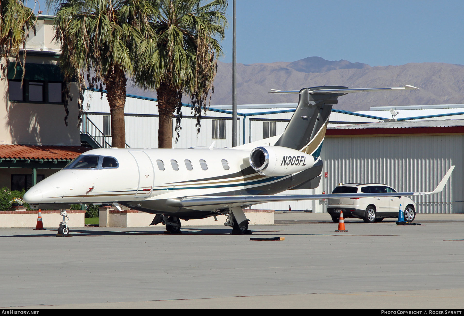 Aircraft Photo of N305FL | Embraer EMB-505 Phenom 300 | AirHistory.net #749870