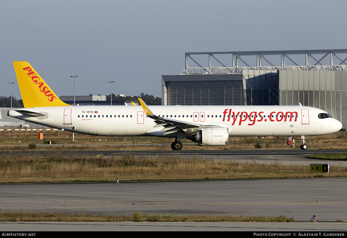 Aircraft Photo of TC-RFB | Airbus A321-251NX | Pegasus Airlines | AirHistory.net #750180