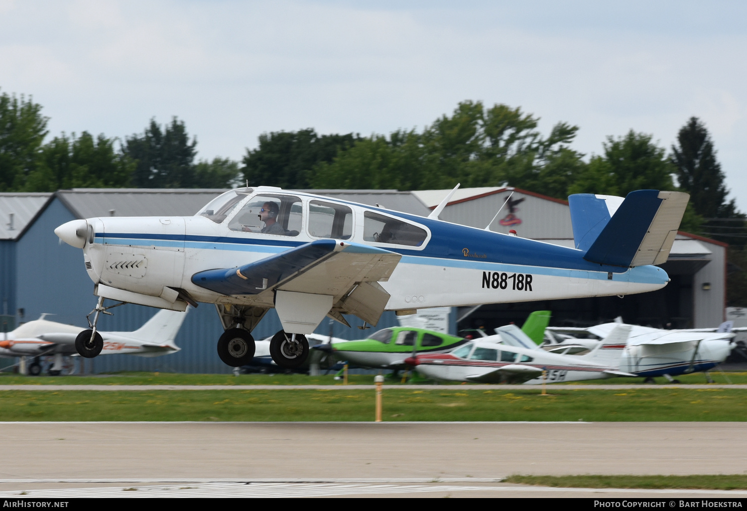 Aircraft Photo of N8818R | Beech B35 Bonanza | AirHistory.net #750273