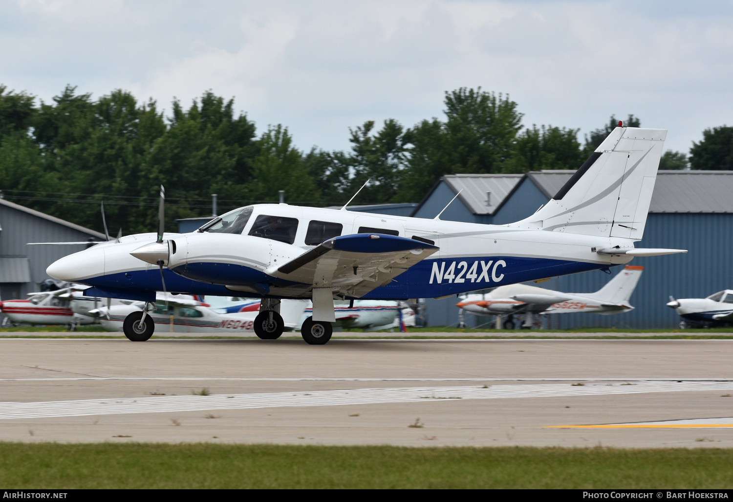 Aircraft Photo of N424XC | Piper PA-34-220T Seneca III | AirHistory.net #750280
