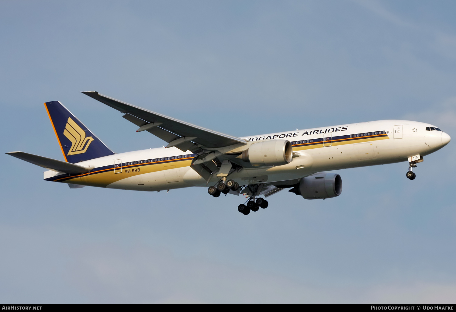 Aircraft Photo of 9V-SRB | Boeing 777-212/ER | Singapore Airlines | AirHistory.net #750473