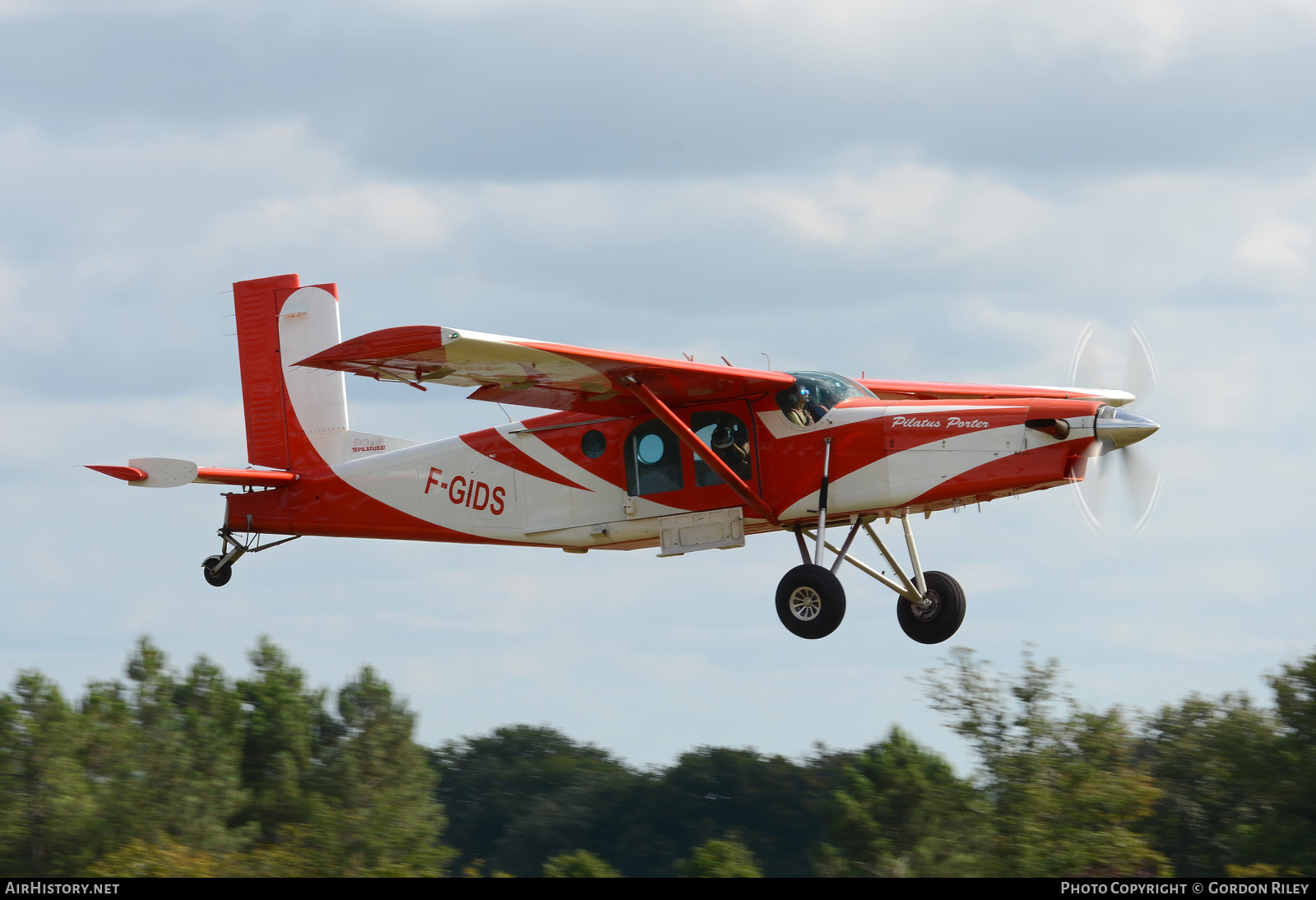 Aircraft Photo of F-GIDS | Pilatus PC-6/B2-H2 Turbo Porter | AirHistory.net #750515