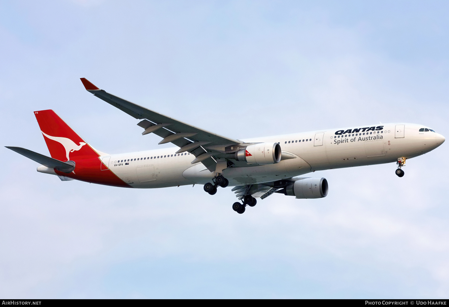 Aircraft Photo of VH-QPA | Airbus A330-303 | Qantas | AirHistory.net #750530