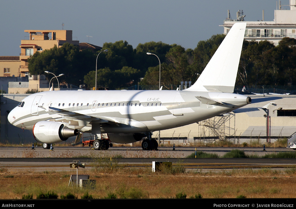 Aircraft Photo of LX-GJC | Airbus ACJ318 (A318-112/CJ) | AirHistory.net #750573