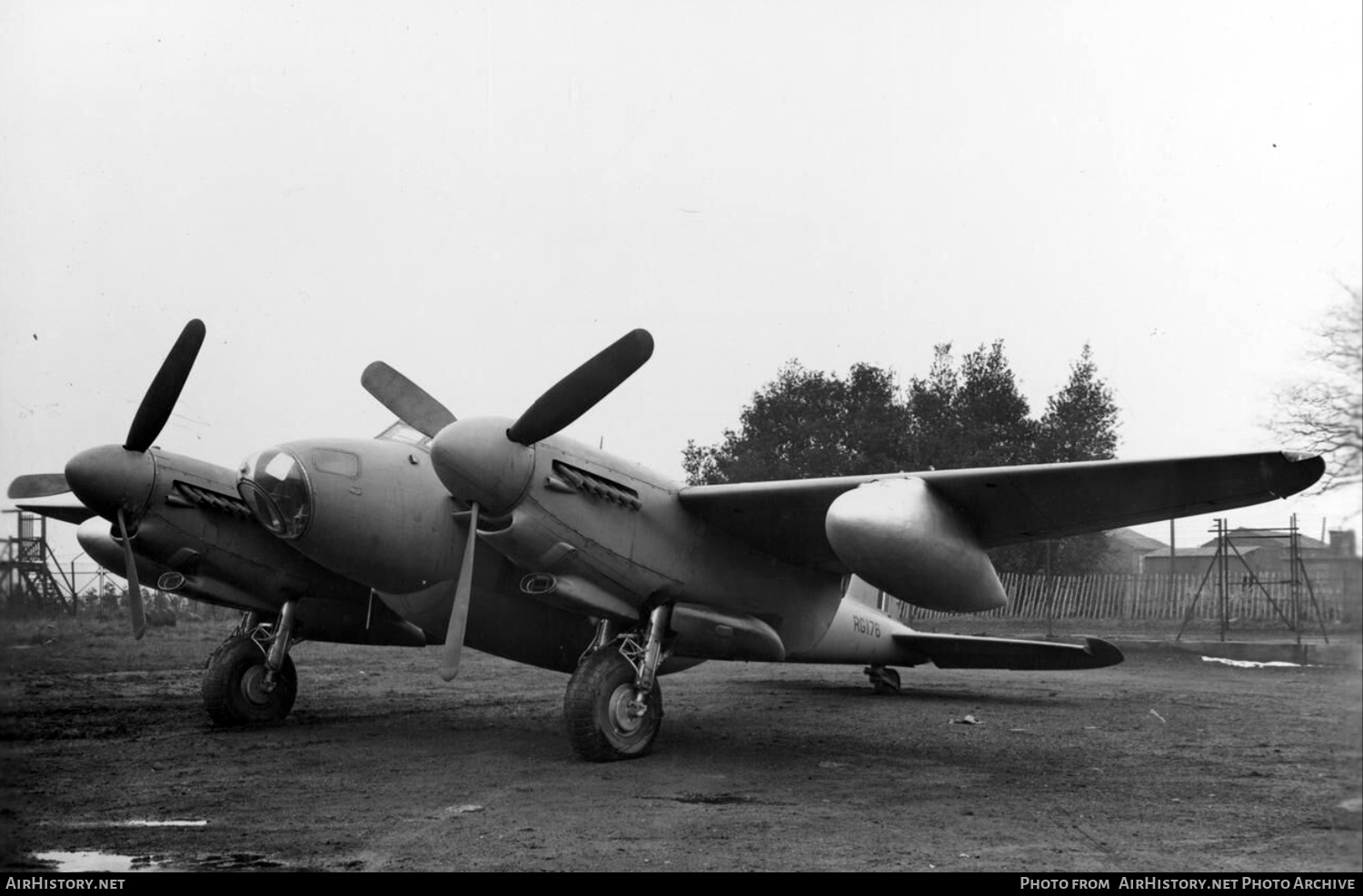 Aircraft Photo of RG176 | De Havilland D.H. 98 Mosquito PR34 | UK - Air Force | AirHistory.net #750615